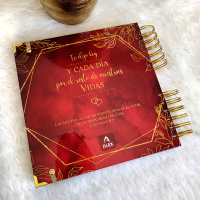 Libro de Firmas de Boda - Rojo y Dorado