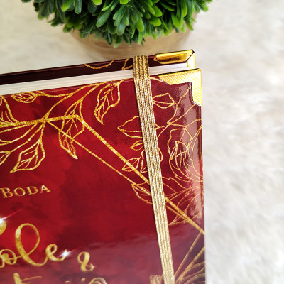 Libro de Firmas de Boda - Rojo y Dorado