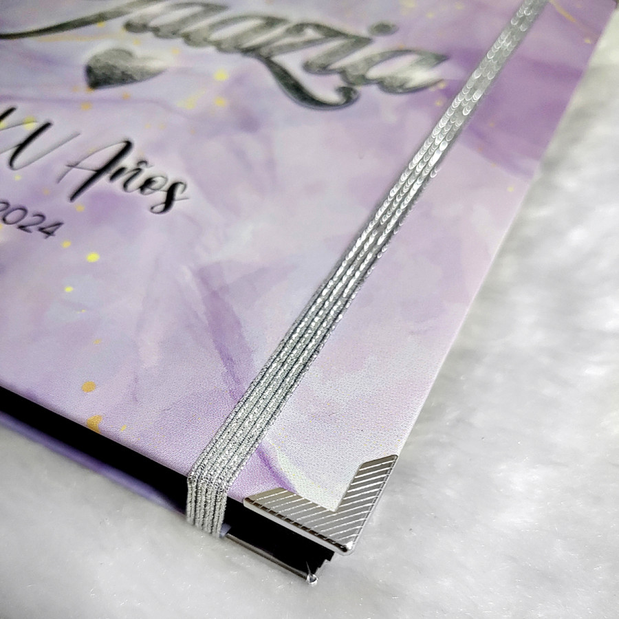 Libro de Firmas XV años - Lila Acuarela y detalles en Plateado Libro de Firmas XV años - Lila Acuarela y detalles en Plateado