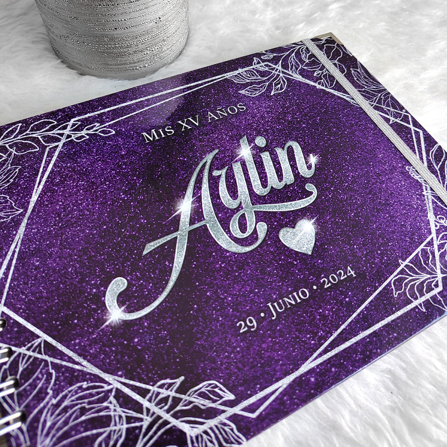 Libro de Firmas XV años - Morado y detalles en Plateado Libro de Firmas XV años - Morado y detalles en Plateado