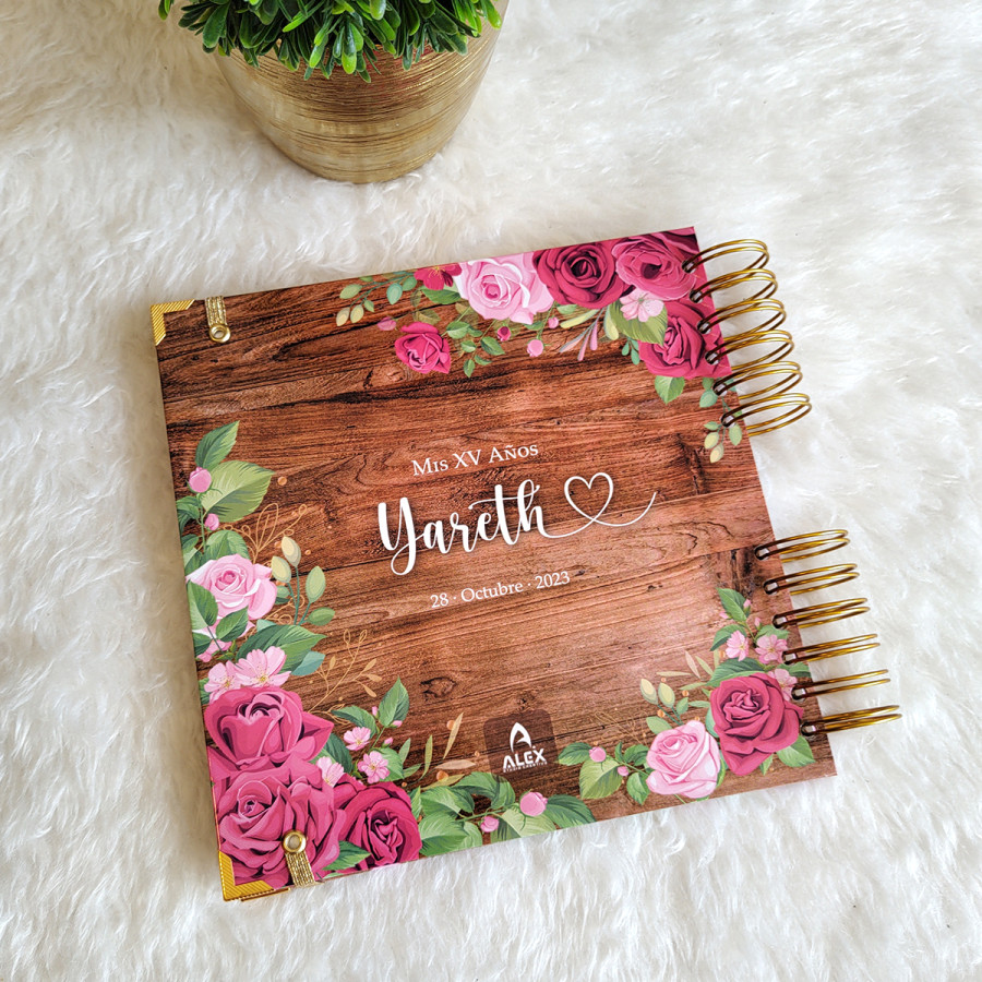 Libro de Firmas XV años - Madera y Rosas con detalles en Dorado
