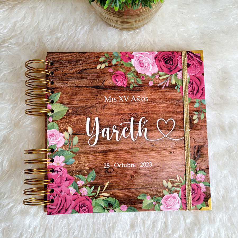 Libro de Firmas XV años - Madera y Rosas con detalles en Dorado
