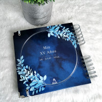 Álbum de Firmas XV Años - Diseño Floral Azul y Detalles en Plata